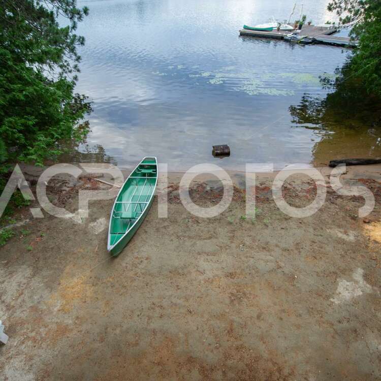 Cottage sandy beach on a lake in Ontario - Alessandro Cancian Photography